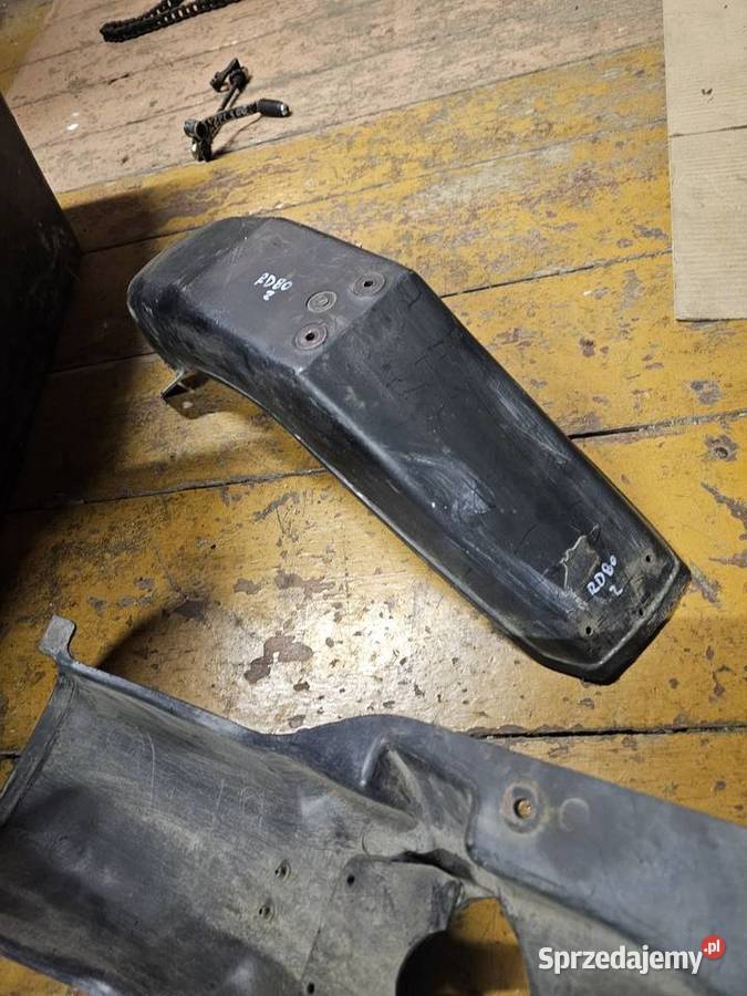 Yamaha RD 80 lc2 błotnik nadkole tył tylne