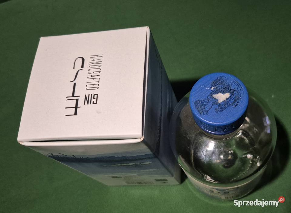 Butelka i karton Rtsu gin dolnośląskie Domasław