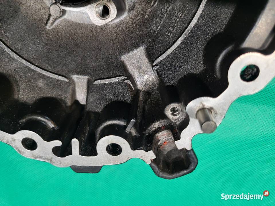 Pokrywa alternatora T1260330 dekiel Triumph Będzin sprzedam