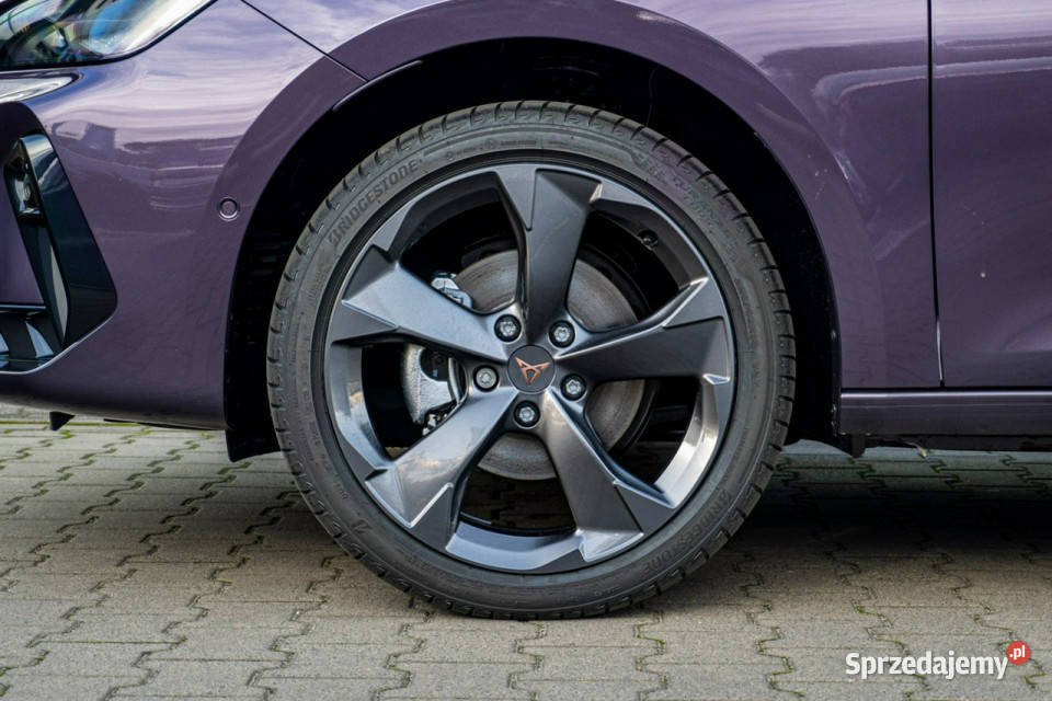 Cupra Leon Sportstourer 15 eTSI 150 DSG Dostępny