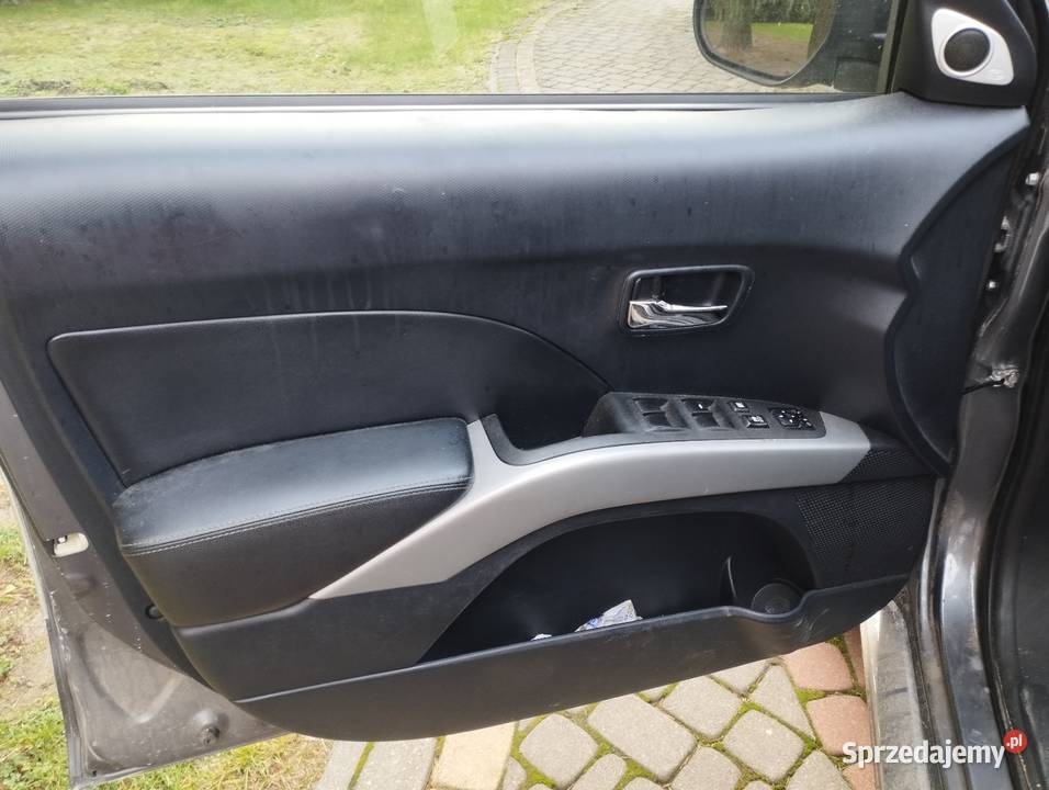 Citroen ccrosser 2 2 HDi170 2009 mocno kupiony w polskim salonie C-Crosser