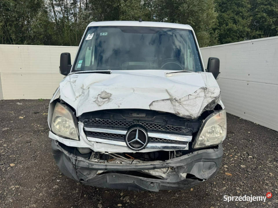 Mercedes Sprinter 30 CDi 180 uszkodzony przód Kęty