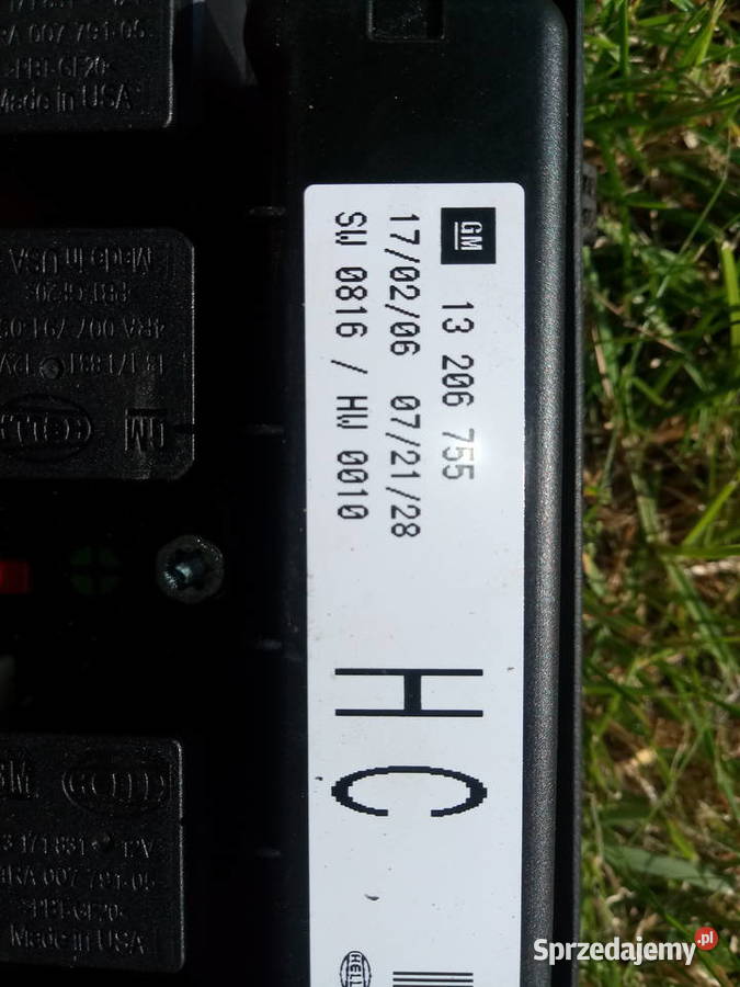 OPELASTRA H ZAFIRA SKRZYNKA BEZPIECZNIkÓW materiały instalacyjne Tuszyn