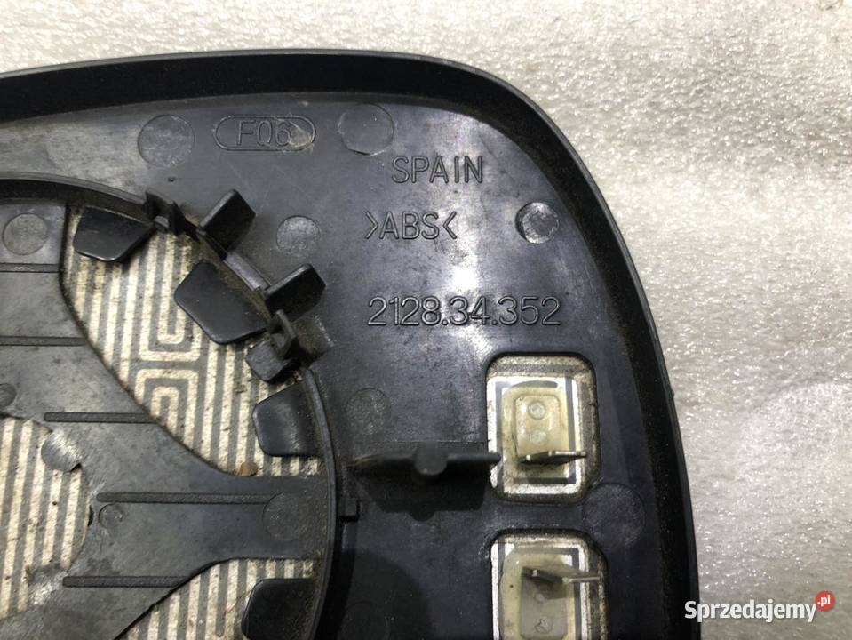 WKŁAD LUSTERKA PRAWY SEAT EXEO 212834352
