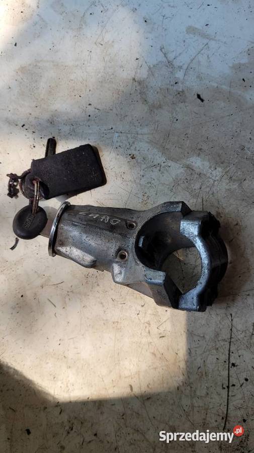 Stacyjka Fiat 125p Łagów