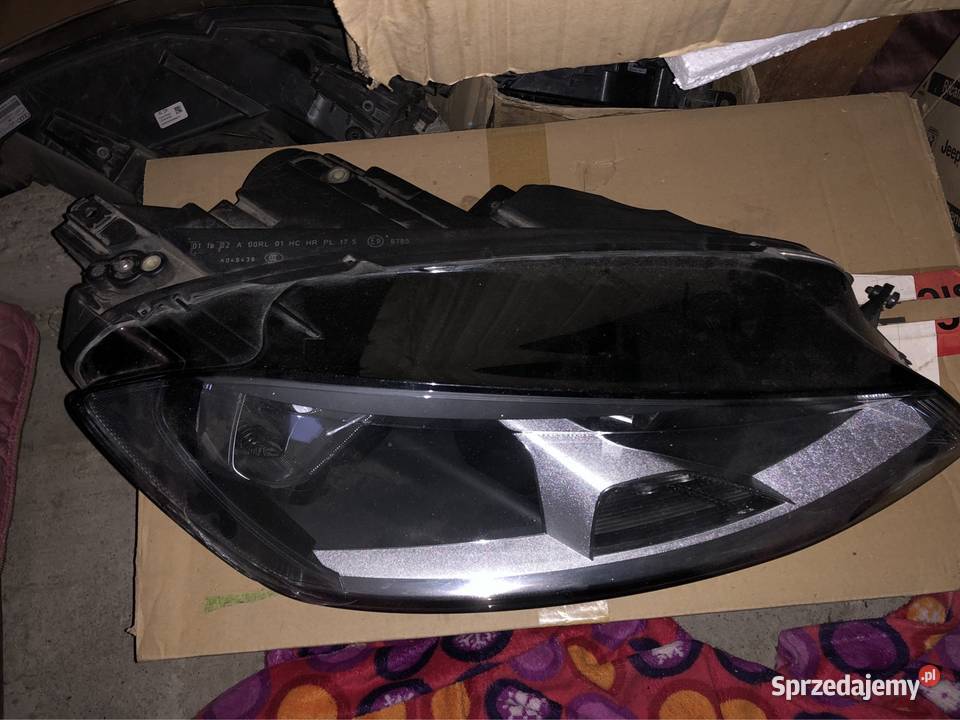 Lampa przód przednia prawa VW GOLF VII 2012 Kozy