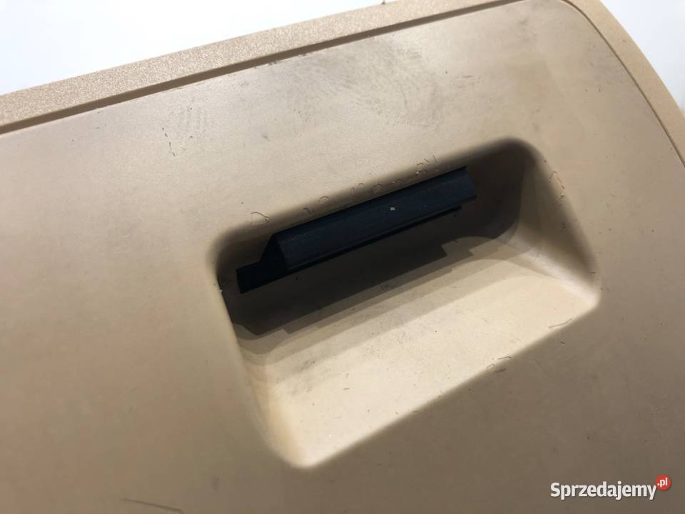 SCHOWEK BMW E61 SedanLimuzyna 0410 PÓŁKA WNĘKA sprzedam