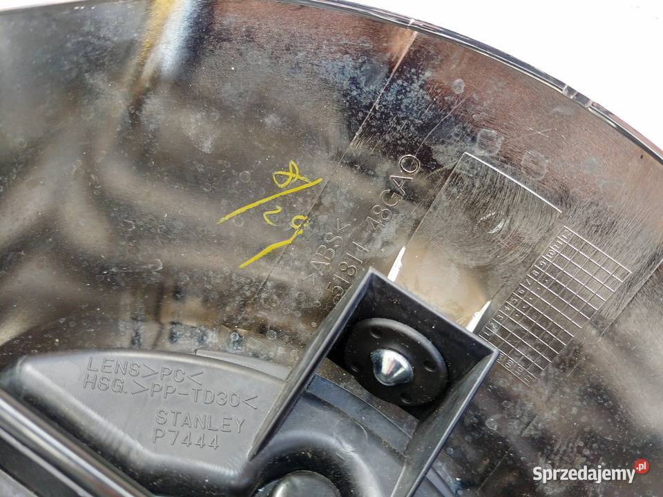 Lampa reflektor przód SUZUKI VZR 1800 INTRUDER Zwierzyniec