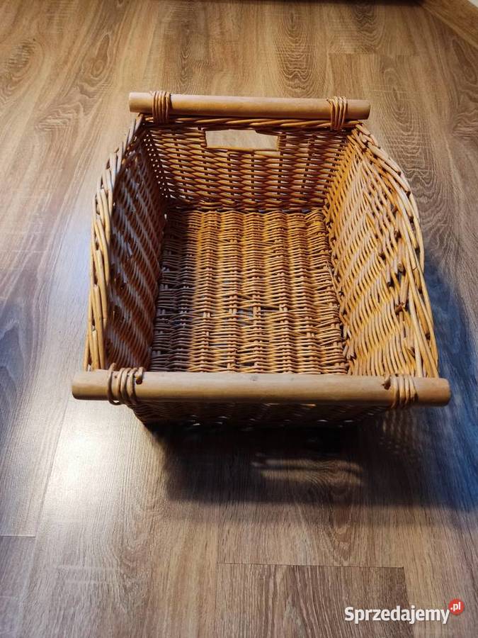 Kosz wiklinowy z rączkami uchwytami Głuchołazy