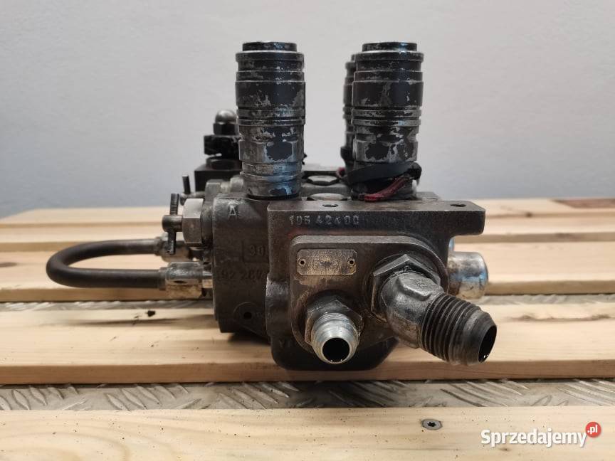 Rozdzielacz hydrauliczny Massey Ferguson 3080 Wilkowo