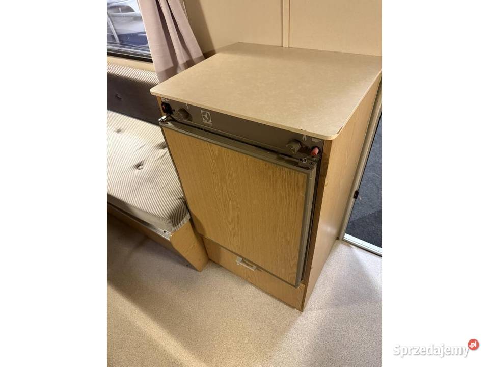 Przyczepa kempingowa kip kompakt lekka Pępowo