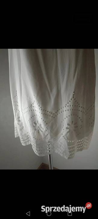 Biała sukienka z baskinką asemetryczna S 36 Krosno