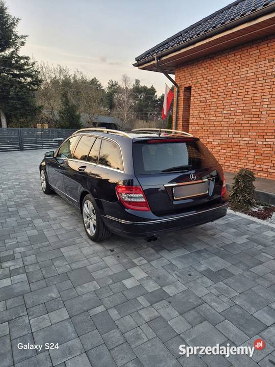 Piękny Mercedes C180 benzyna 163 2010r Bełchatów