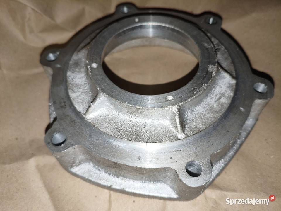 Pokrywa środkowa dyferencjału z napędem na koło Leszno