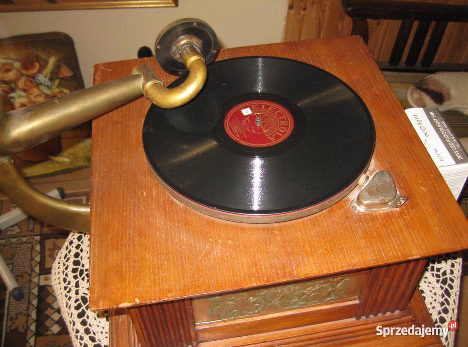 Gramofon z tubą lata 1920 r Poznań
