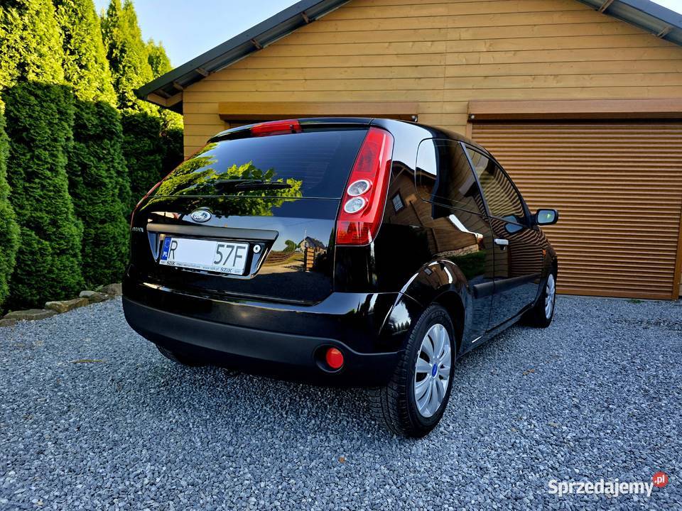 Ford Fiesta 2005r 13 benzyna LPG Strzyżów