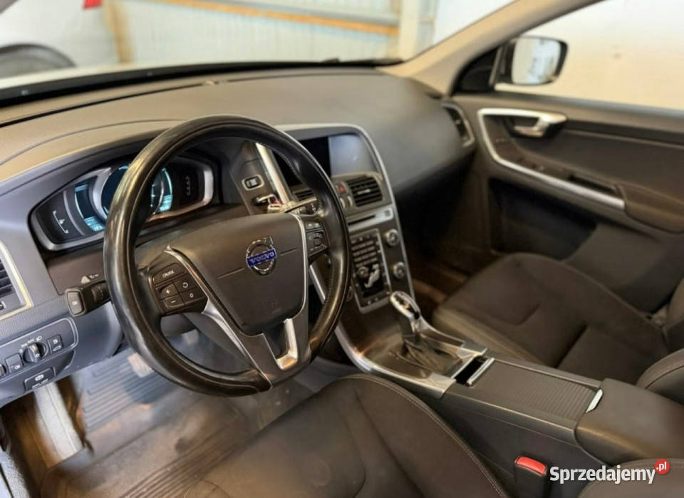 Volvo XC 60 20d4 181 automat pół skóry ledy bi Zarejestrowany w Polsce Gdańsk