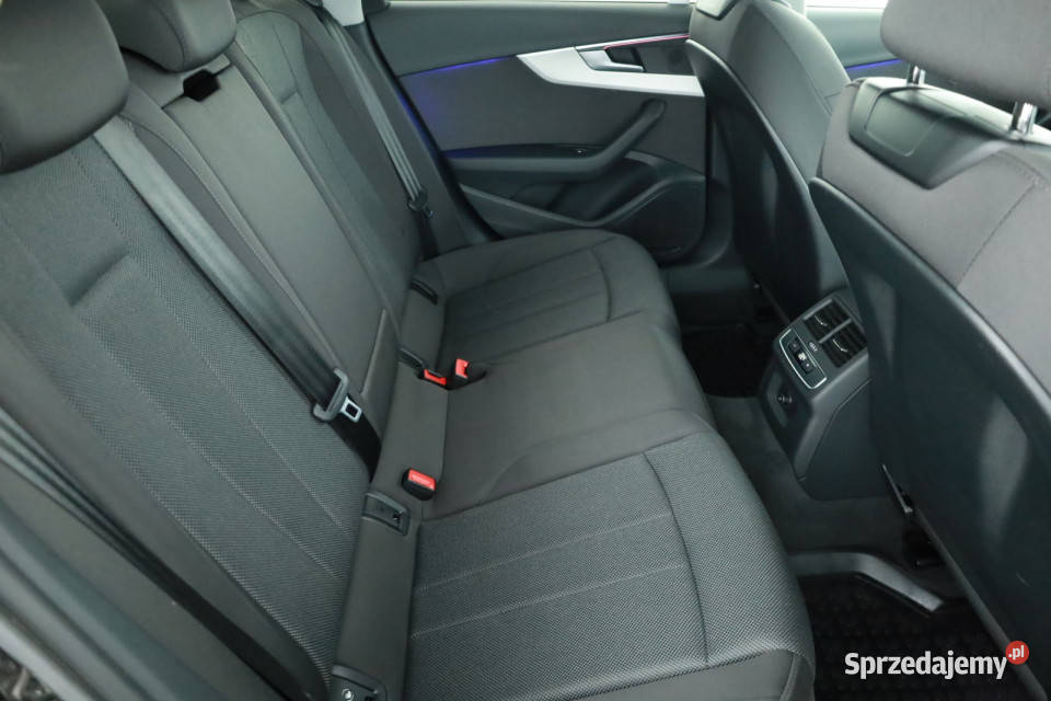 Audi A4 35 TFSI sprzedam