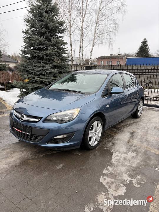 Opel Astra 14T HB Active gniazdo USB Astra mazowieckie Okuniew