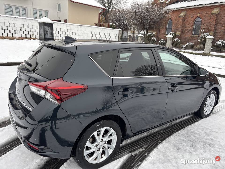 Auris Hybryda 2017r nowa 51 ASO Toyota pełne Stalowa Wola
