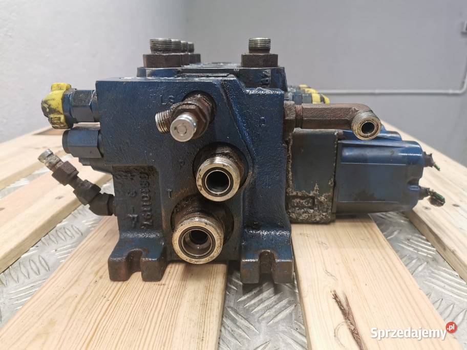 CAT TH 336 Rozdzielacz hydrauliczny Rexroth Wilkowo