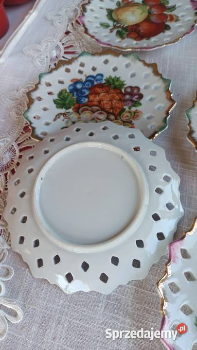 Talerzyk z owocami Biała porcelana
Ażury reliefy Gdańsk sprzedam