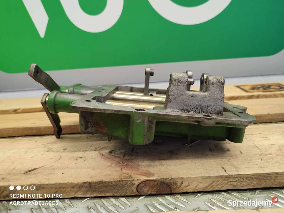 Pokrywa skrzyni biegów John Deere 6300 L76182