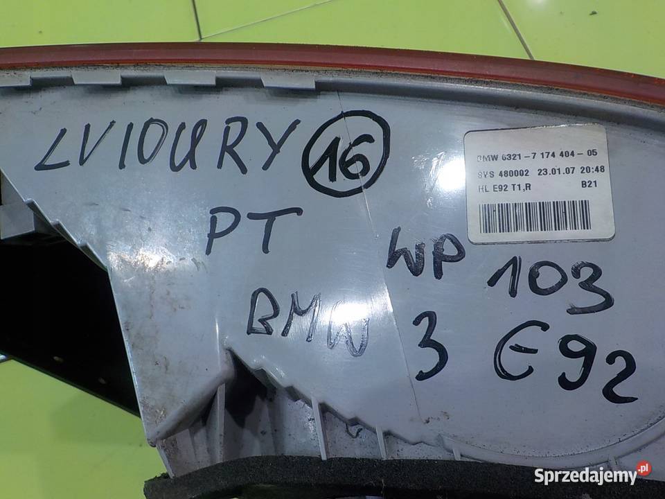 BMW E92 LIFT 20D AUT 10r 2D lampa prawa tyl osobowe Suków