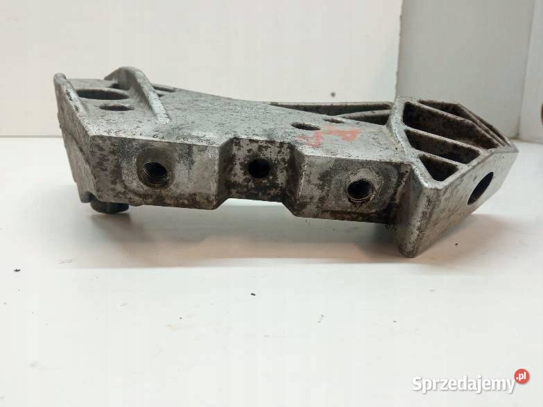 ŁAPA WSPORNIK 06J199207P 20 TSI TFSI Skoda