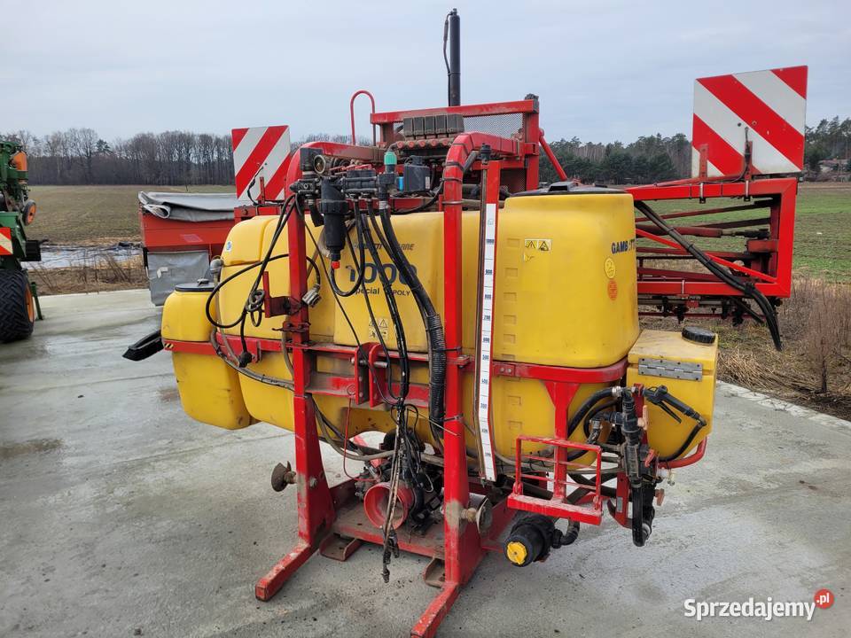 Opryskiwacz 1000l lance 15m rozkładany nieuszkodzony Kozłówka