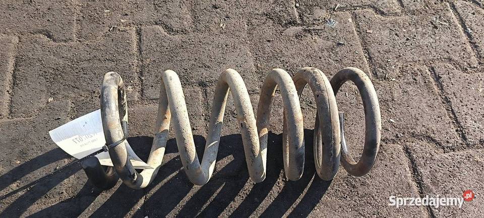 SPRĘŻYNA TYŁ MITSHUBISHI PAJERO IV Lipno sprzedam