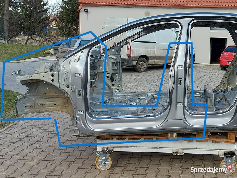 Audi Q4 ETRON 89A 89E PODŁUŻNICA SŁUPEK ŚRODKOWY sprzedam