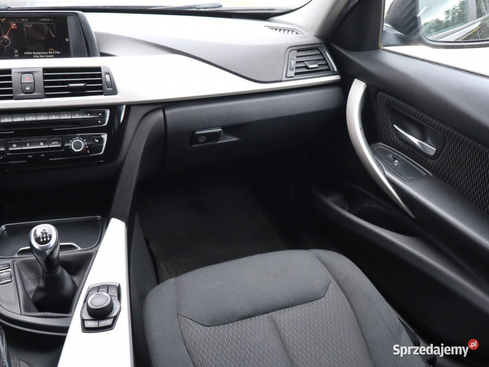 BMW 3 318 d światła przeciwmgielne Piaseczno