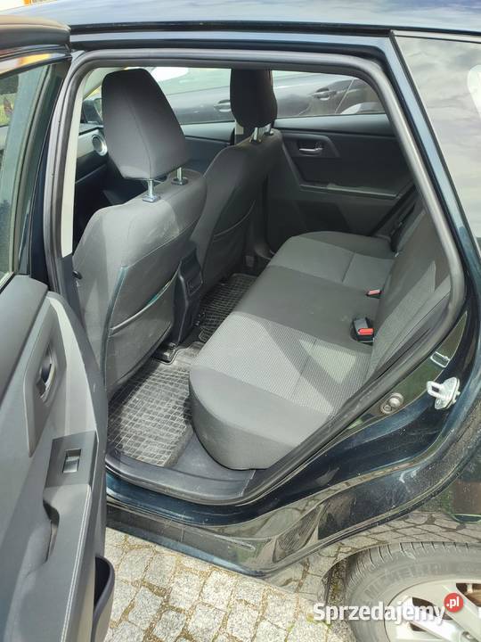 Zadbana Toyota Auris 16 benzynagaz 2013 Zarejestrowany w Polsce Radom