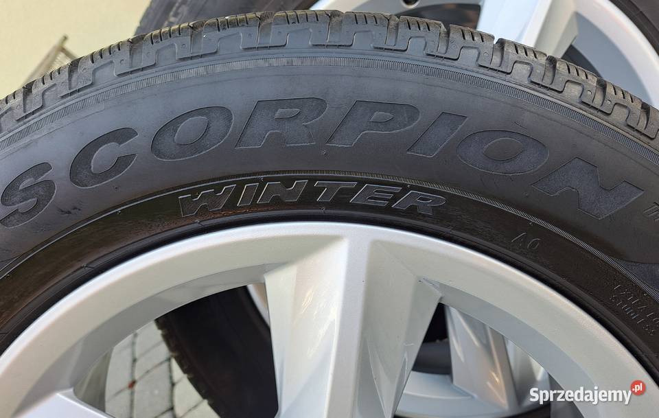 Oryginalne felgi alufelgi Audi Q7 4M Pirelli Samochodowe podkarpackie Głowienka