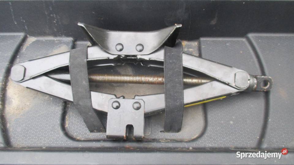 HYUNDAI I20 I 10r wkład bagażnika zestaw Apteczki, gaśnice, trójkąty sprzedam