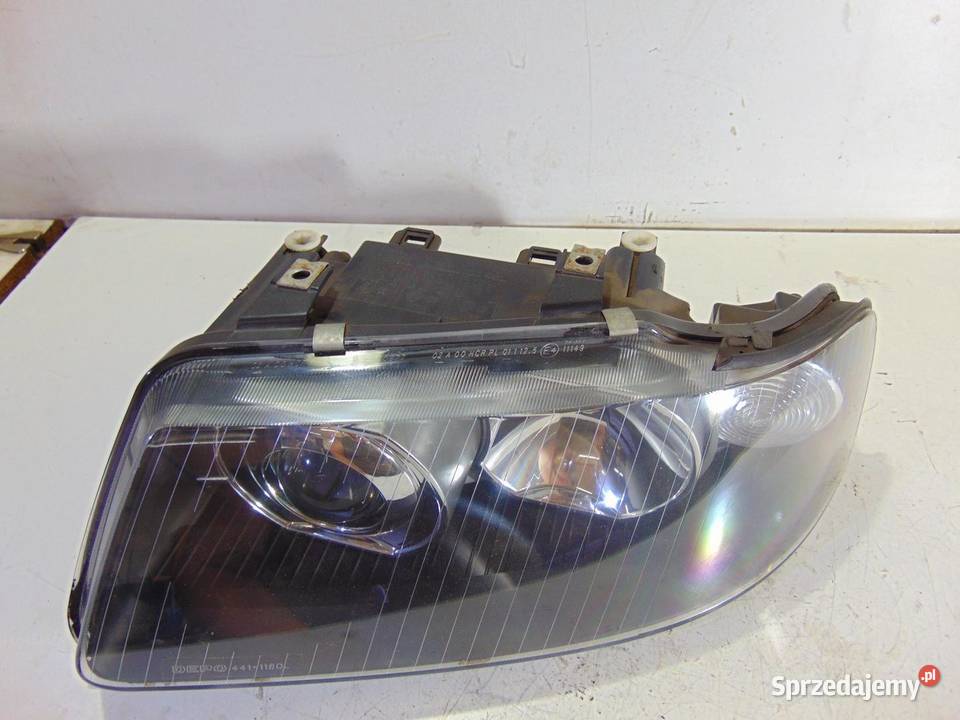 LAMPA LEWA PRZEDNIA PRZÓD XENON A3 8P osobowe