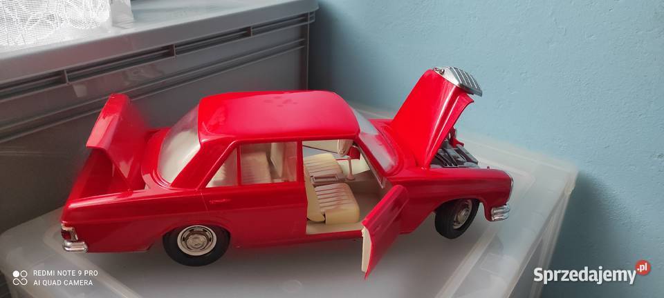 Mercedes 250 firmy Gama DDR PRL wielkopolskie Gniezno