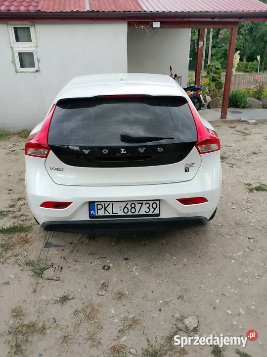 volvo v40 20d 2017 1969cm3 Mniewo sprzedam