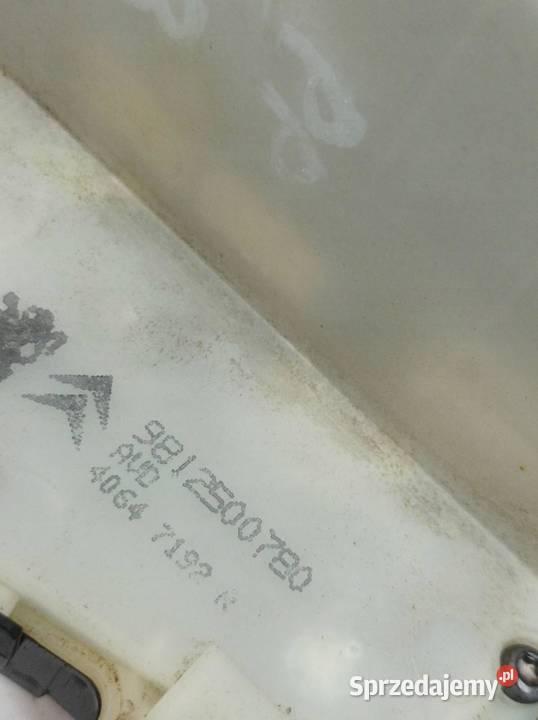 ZAMEK DRZWI PRAWY PRZÓD Peugeot 208 I 2012