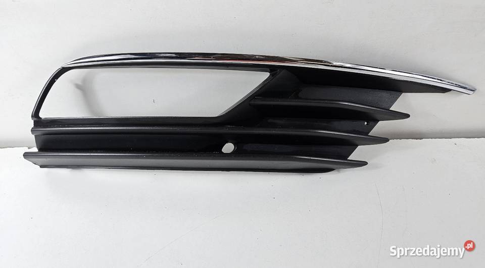 AUDI A3 8V5 SEDAN KRATKA PRAWA ZDERZAKA PRZÓD Atrapy Międzychód sprzedam