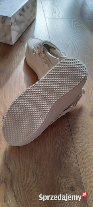 Sneakersy kremowe zachodniopomorskie Gryfice