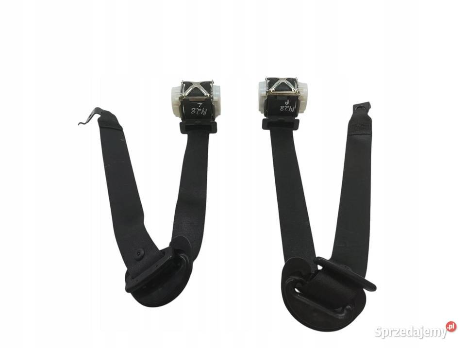 PAS BEZPIECZEŃSTWA PRAWY LEWY PRZÓD KPL Rok produkcji 2013