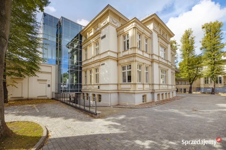 Nowoczesny biurowiec z parkingiem centrum Szczecin