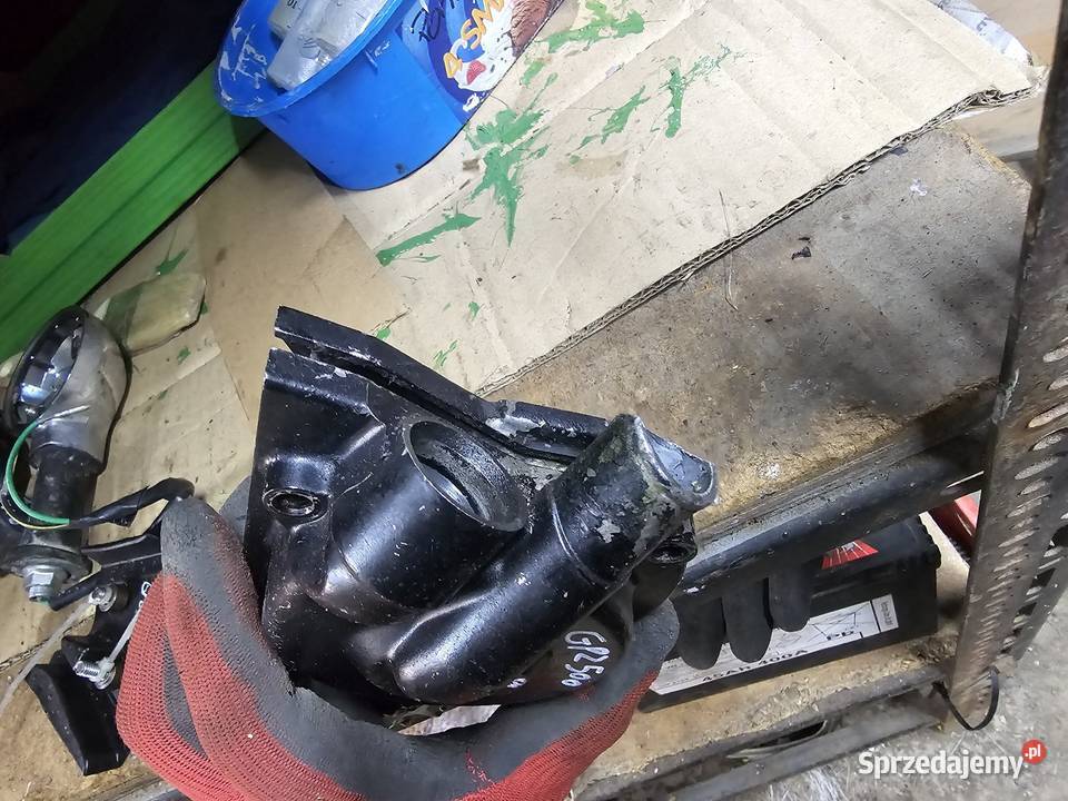 Kawasaki GPZ 500 pompa wody obudowa pompy Jelenia Góra