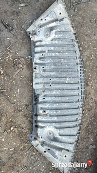 Osłona pod zderzak Mercedes w204 lift Książ Wielkopolski