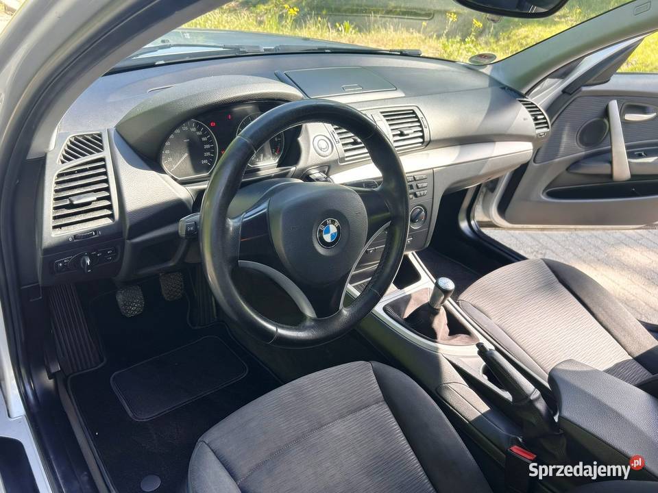 BMW SERII 1 e81 16 benzyna 115 doinwestowany 1596cm3 Seria 1 mazowieckie Gostynin