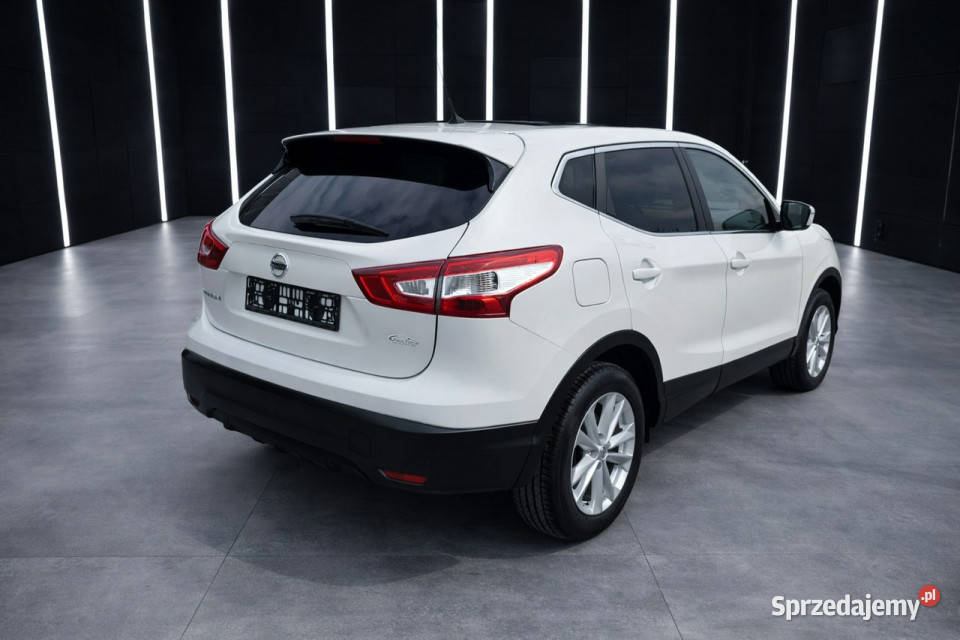 Nissan Qashqai kamera cofanianawigacjapanorama SUV Żabno