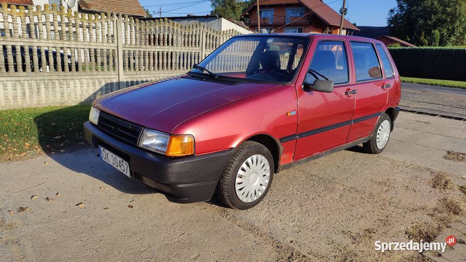 Fiat Uno 10 długie opłaty Rok produkcji 1996 Nieznaszyn sprzedam