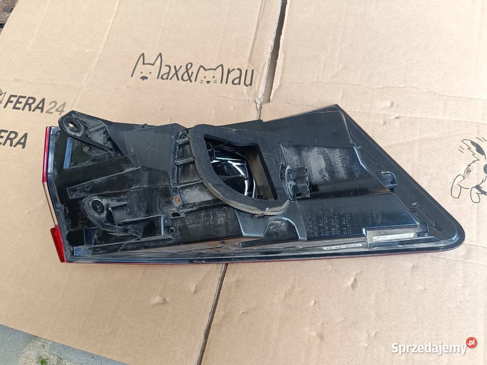 Skoda Superb III lampa prawy tył 3V9945208A osobowe Lampy tylne Motoryzacja Kraków
